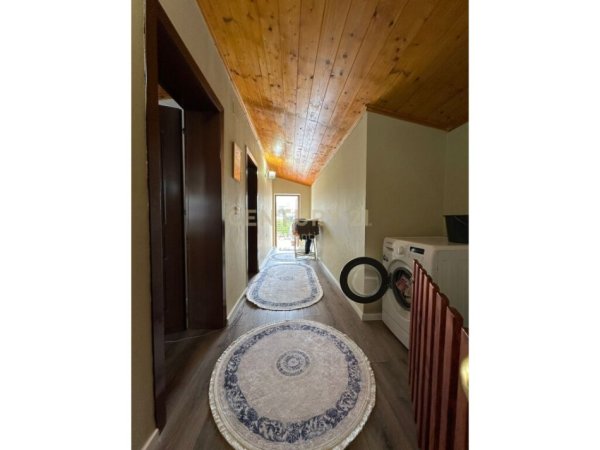 Durres, shitet apartament 3+1+Ballkon Kati 2, 130 m² 150.000 € (Lagjja nr 8 Drejtoria e Policise, Drejtoria e Policise)