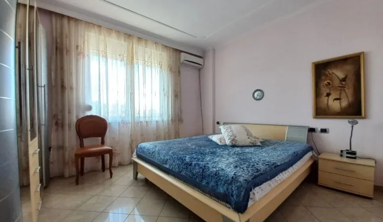 Tirane, jepet me qera apartament 1+1 Kati 4, 61 m² 600 € (Bllok , Fakulteti Juridik)