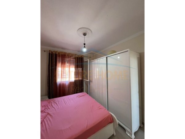 Tirane, jepet me qera apartament 2+1 Kati 6, 80 m² 500 € (Kopshti Botanik)
