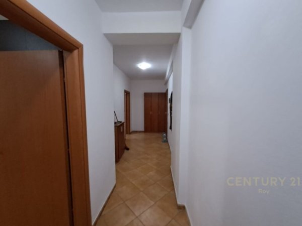 Durres, jepet me qera apartament 1+1 Kati 2, 65 m² 400 € 