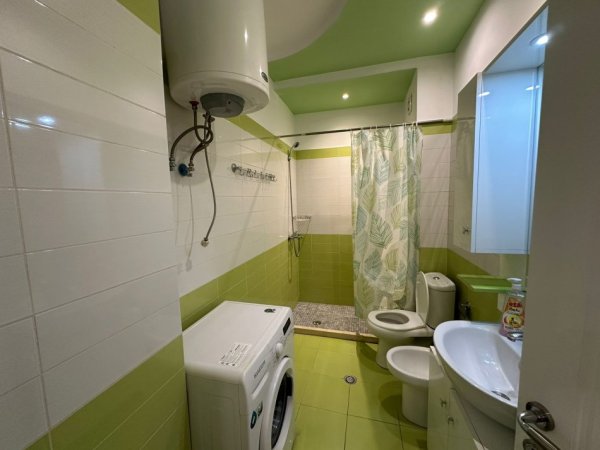 Tirane, shitet apartament 2+1 Kati 3, 94 m² 145.000 € (3 Deshmoret)
