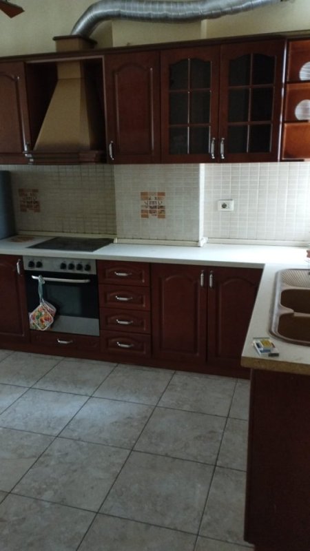 Tirane, jepet me qera apartament 2+1 Kati 5, 100 m² 400 € (Afer spitalit Hygea)