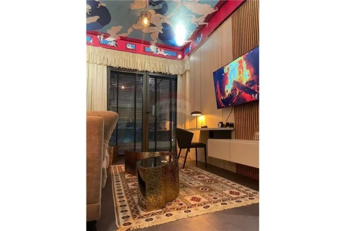 Tirane, jepet me qera apartament 1+1 , 74 m² 900 € (Rruga e Kavajes-Kompleksi Delijorgji)