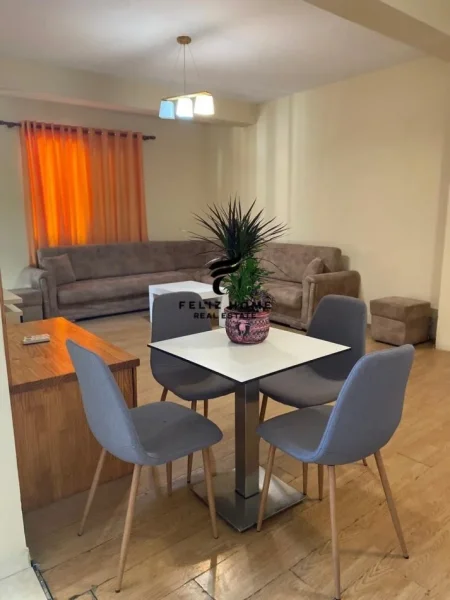 Tirane, jepet me qera apartament 1+1 Kati 1, 70 m² 600 € (RRUGA E ELBASANIT)