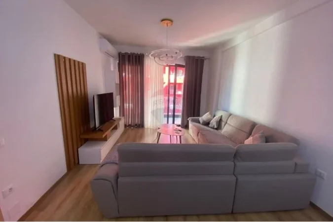 Tirane, jepet me qera apartament 2+1 , 97 m² 600 € (Rruga e Dibres- Farmacia 10)