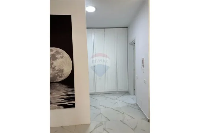 Tirane, shitet apartament 1+1 , 80 m² 165.000 € (Rruga e Dibres)