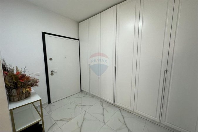 Tirane, shitet apartament 1+1 , 80 m² 165.000 € (Rruga e Dibres)