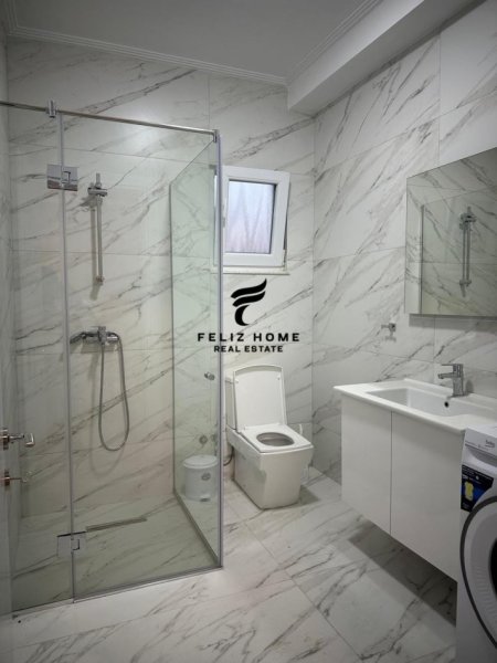 Tirane, jepet me qera apartament 1+1 Kati 1, 65 m² 450 € (SAUK)