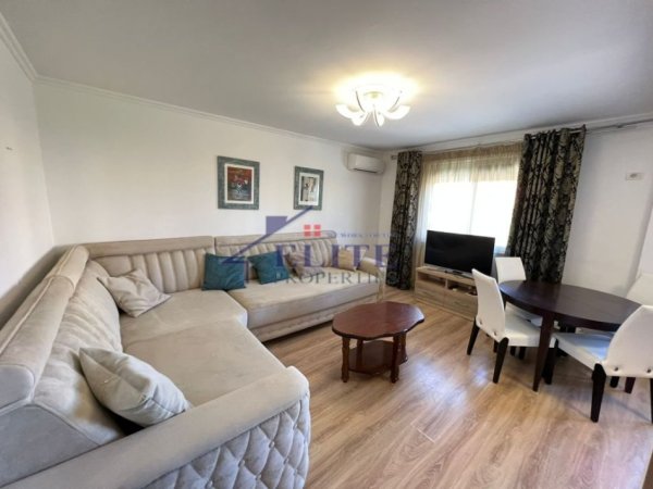 Tirane, jepet me qera apartament 1+1+Ballkon Kati 5, 68 m² 550 € (Diplomat 2)