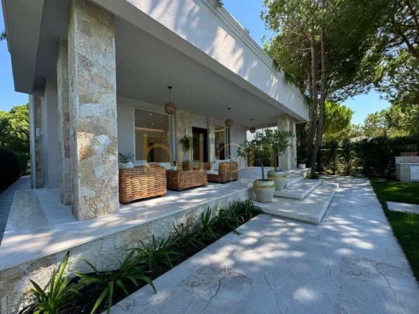 Gjiri Lalezit | Hamallaj, shitet Vile 2 Katshe , 800 m² (GJIRI I LALZIT, Durrës, Albania)