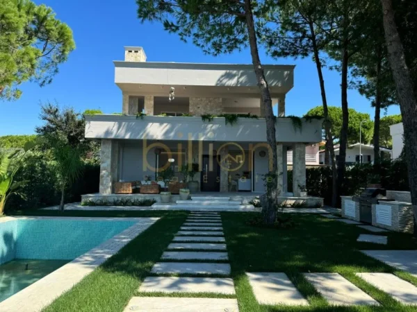 Gjiri Lalezit | Hamallaj, shitet Vile 2 Katshe , 800 m² (GJIRI I LALZIT, Durrës, Albania)