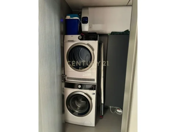 Tirane, shitet apartament 3+1 Kati 8, 138 m² 268.000 € (rruga e elbasanit)