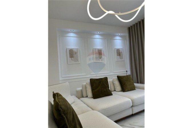 Tirane, shitet apartament 1+1 Kati 2, 80 m² 165.000 € (APARTAMENT 1+1 NE SHITJE NE RRUGEN E DIBRES.)