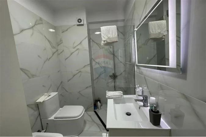Tirane, shitet apartament 1+1 Kati 2, 80 m² 165.000 € (APARTAMENT 1+1 NE SHITJE NE RRUGEN E DIBRES.)