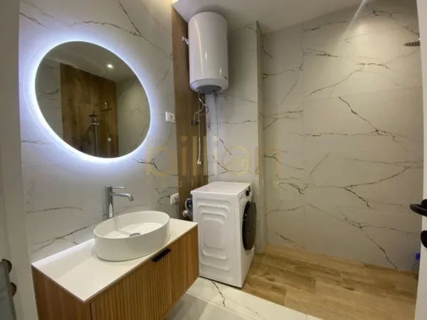 Qerret, shitet apartament 1+1 Kati 3, 80 m² (QERETI I DURRESIT, Durrës, Albania)