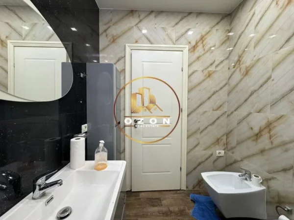 Apartament për Shitje 3+1+2 tek Vila L, Astir!