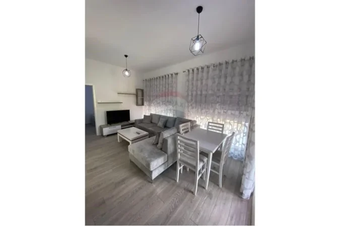Tirane, jepet me qera apartament 2+1 Kati 5, 90 m² 450 € (Qera apartament 2+1 Kompleksi Mangalem)
