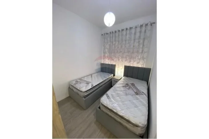 Tirane, jepet me qera apartament 2+1 Kati 5, 90 m² 450 € (Qera apartament 2+1 Kompleksi Mangalem)