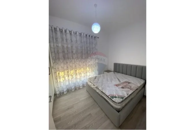 Tirane, jepet me qera apartament 2+1 Kati 5, 90 m² 450 € (Qera apartament 2+1 Kompleksi Mangalem)