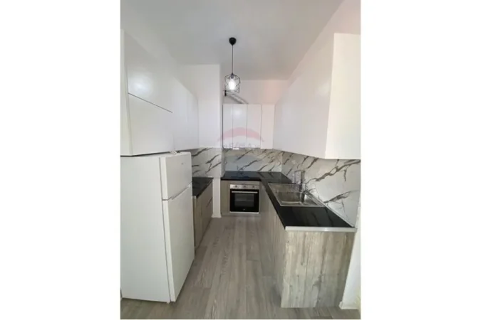 Tirane, jepet me qera apartament 2+1 Kati 5, 90 m² 450 € (Qera apartament 2+1 Kompleksi Mangalem)