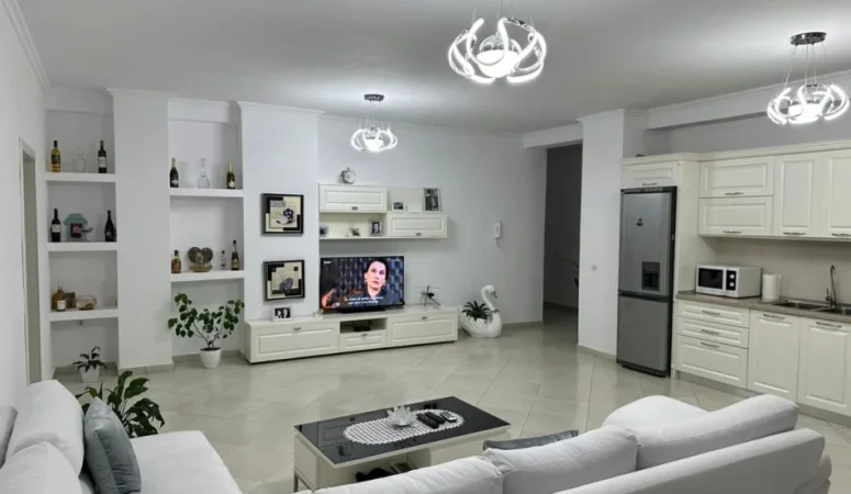 Tirane, shitet apartament 2+1+Aneks+Ballkon Kati 2, 138 m² 178.100 € (astir , 2 palmat)