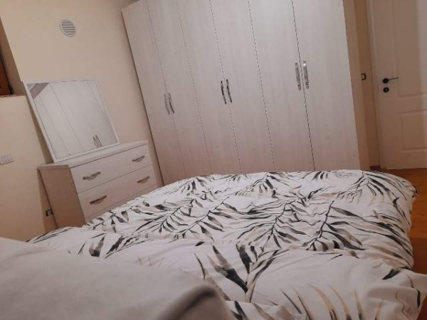 Tirane, jepet me qera Vile 2+1+BLK Kati 1, 90 m² 450 Euro (Fshati Sos)