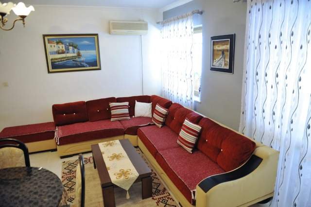 Tirane, jepet me qera apartament 2+1+BLK Kati 2, 88 m² 400 Euro (sulejman pasha)