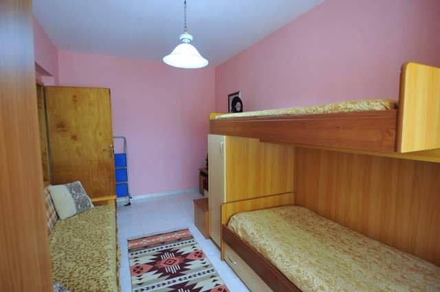 Tirane, jepet me qera apartament 2+1+BLK Kati 2, 88 m² 400 Euro (sulejman pasha)
