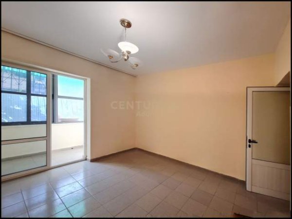 Tirane, shitet apartament 2+1+A+BLK Kati 0, 70 m² 70.000 Euro (Prane QSUT)