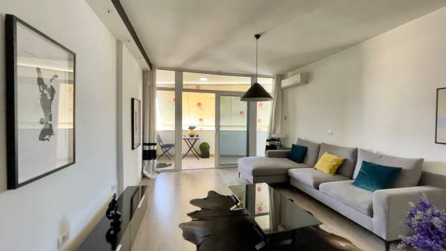 Tirane, jepet me qera apartament 1+1+BLK Kati 2, 550  (Perballe DELIJORGJIT)