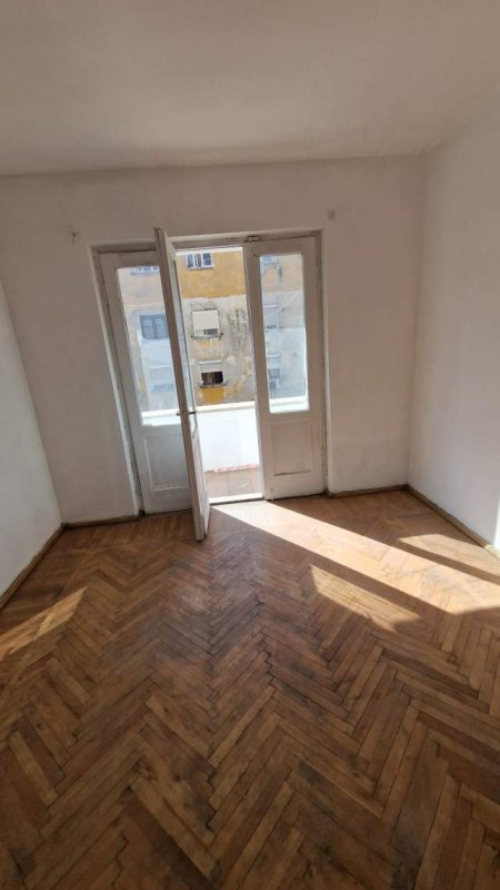 Tirane, jepet me qera apartament Kati 3, 104 m² 900 Euro