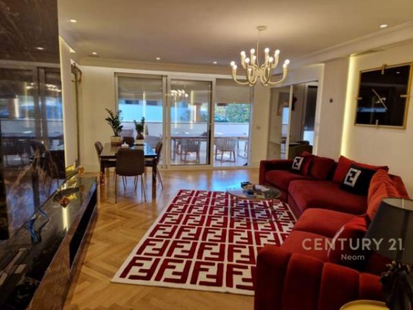 Tirane, jap me qera apartament 2+1+BLK Kati 1, 160 m² 2.000 Euro (kopshti botanik)