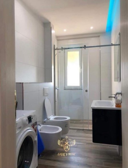 Durres, jepet me qera apartament 2+1+A+BLK Kati 4, 100 m² 600 Euro (QENDER)