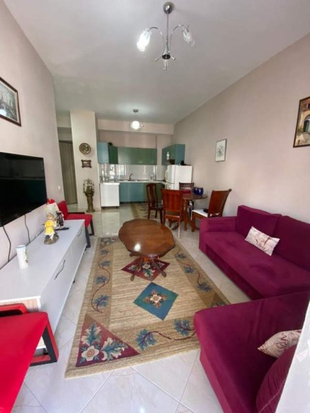 Tirane, jepet me qera apartament 1+1+BLK Kati 5, 70 m² 40.000 Leke (prane ish cinco cavalli)