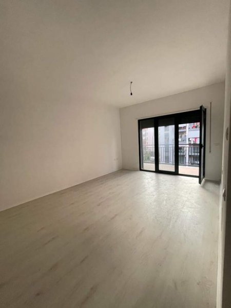 Tirane, jepet me qera apartament 2+1+BLK Kati 3, 110 m² 350 Euro (Astir)