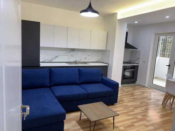 Tirane, jepet me qera apartament 1+1+BLK Kati 1, 65 m² 350 Euro (Bitraj Rezidence)