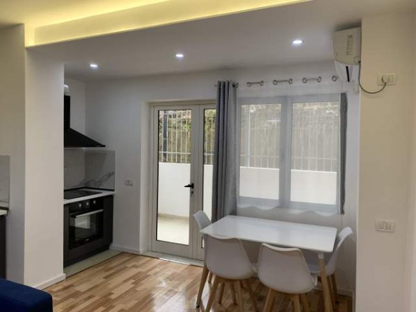 Tirane, jepet me qera apartament 1+1+BLK Kati 1, 65 m² 350 Euro (Bitraj Rezidence)