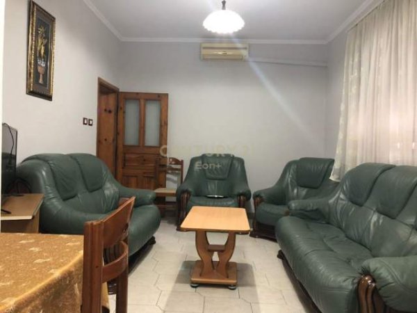 Durres, jepet me qera apartament 2+1 Kati 0, 130 m² 250 Euro (Ujesjellesi, Durres)