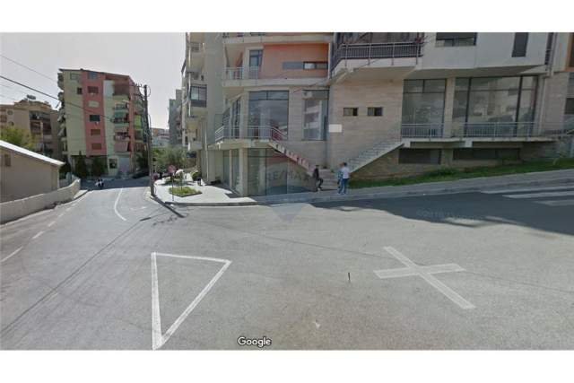 Tirane, jepet me qera zyre Kati 6, 655 m² 3500 Euro (Fresk)