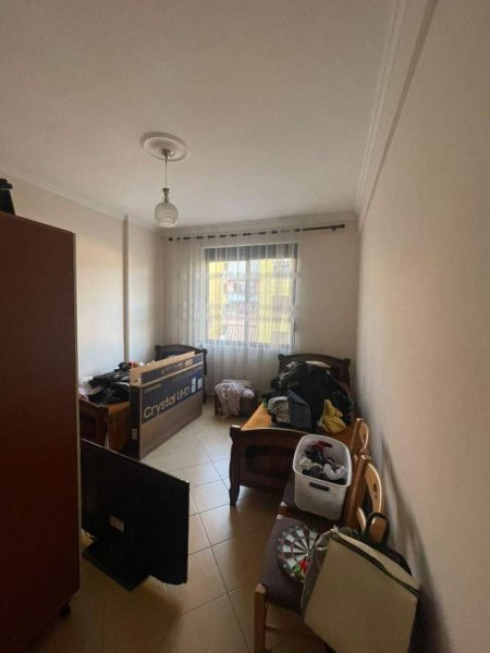 Tirane, jap me qera apartament 2+1+A+BLK Kati 6, 90 m² 350 Euro (Rruga Engjell Marashi)
