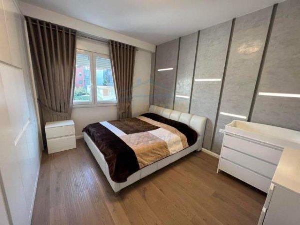 Tirane, jepet me qera apartament 1+1+A+BLK Kati 3, 70 m² 500 Euro (Liqeni Thate)