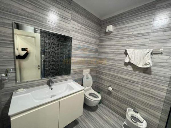Tirane, jepet me qera apartament 1+1+A+BLK Kati 3, 70 m² 500 Euro (Liqeni Thate)