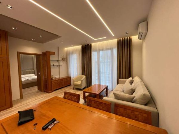 Tirane, shitet apartament 1+1+BLK Kati 4, 65 m² 120.000 Euro (rruga Pjeter Budi)