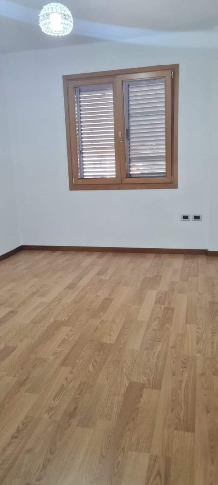 Tirane, shitet apartament 2+1+BLK Kati 7, 116 m² 1.750 Euro/m2 (kavajes)