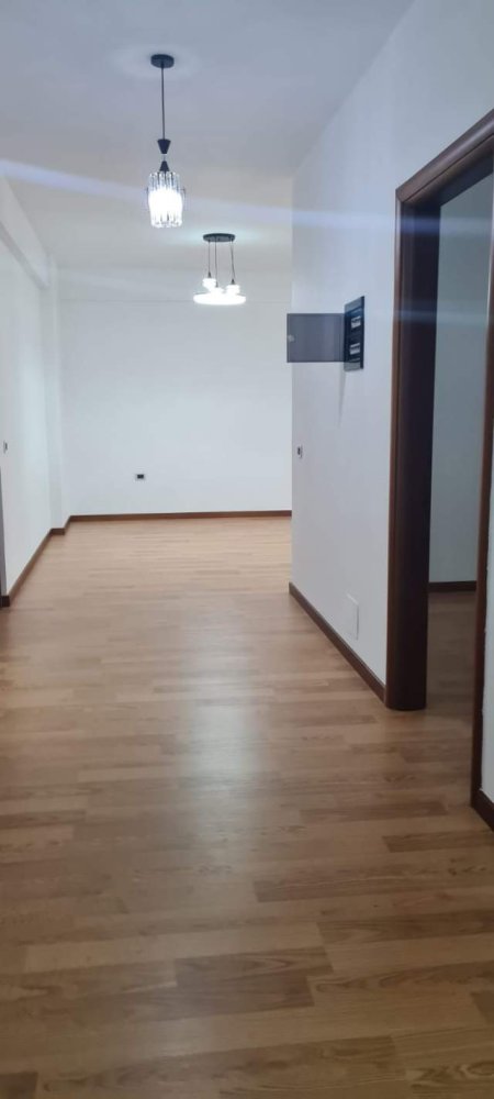 Tirane, shitet apartament 2+1+BLK Kati 7, 116 m² 1.750 Euro/m2 (kavajes)