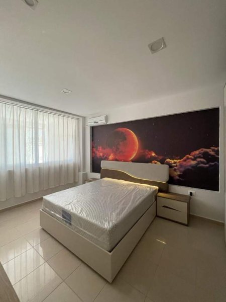 Tirane, jepet me qera apartament 1+1+BLK Kati 1, 60 m² 500 Euro (rruga kavajes)