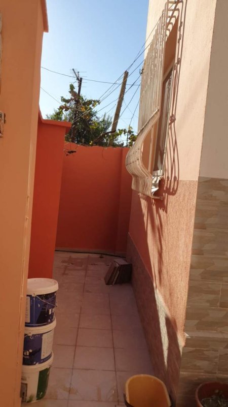 Tirane, jepet me qera Vile 3+1+BLK Kati 3, 226 m² 1.200 Euro (dibres)
