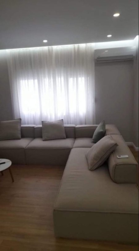 Tirane, jepet me qera apartament 2+1+BLK Kati 3, 105 m² 900 Euro