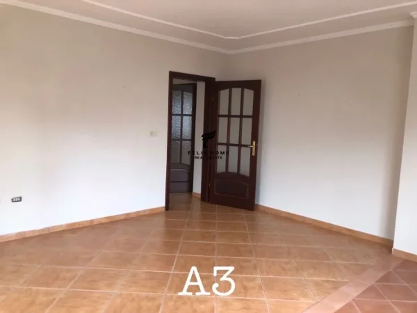 Tirane, jepet me qera zyre Kati 4, 176 m² 1.800 € (SHESHI WILLSON)