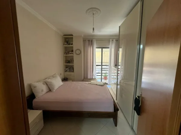Tirane, shitet apartament 3+1+Ballkon Kati 7, 110 m² 150.000 € (RRUGA LONI LIGORI)